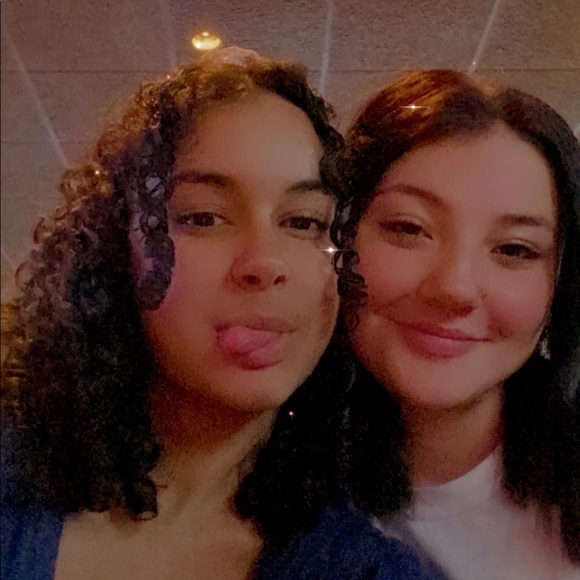 Profile Picture of Andrea Curet ocasio (@andreamcuret) on Poshmark