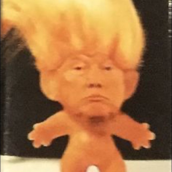 Profile Picture of Jonathan Simental (@jonathansimenta) on Poshmark