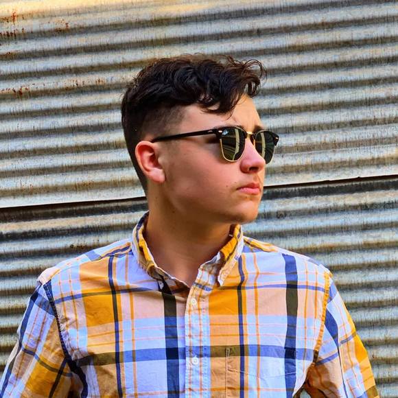 Ethan Armstrong - Poshmark Profile Picture of Ethan Armstrong (@ethanpure) on Poshmark