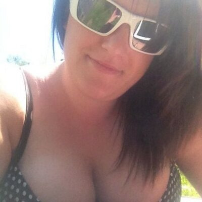 Profile Picture of Hazel England (@fat_hazel22) on Twitter