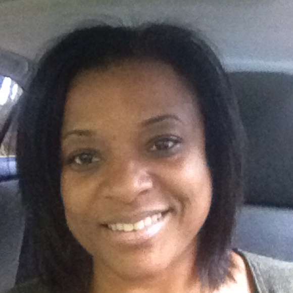 Profile Picture of Debbie Zachery (@debzach) on Poshmark