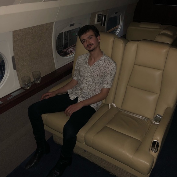 Profile Picture of Garrett Blatt (@gmbclosets) on Poshmark