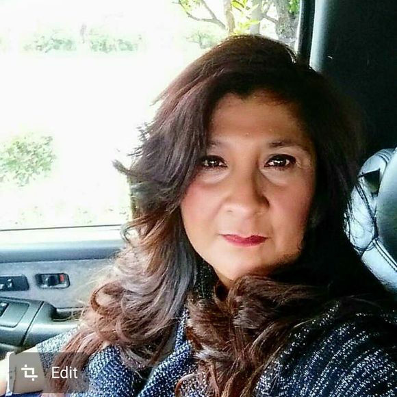 Profile Picture of Diane v Galeano (@laarania92399) on Poshmark