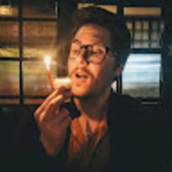 Profile Picture of Stephen Mercer (@stephencmercer) on Poshmark