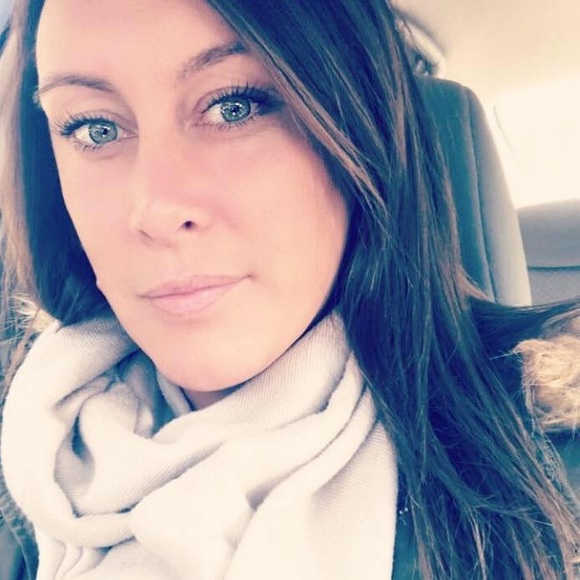 Profile Picture of Tiffini Grabowski (@tgrabowski18) on Poshmark