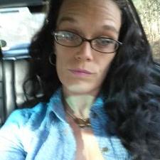 Profile Picture of Renee Kern (@ReneeKern3) on Twitter