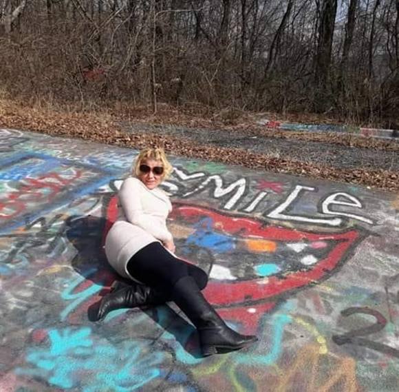 Profile Picture of Stacie jaye Rohrbach (@s_rohrbach) on Poshmark