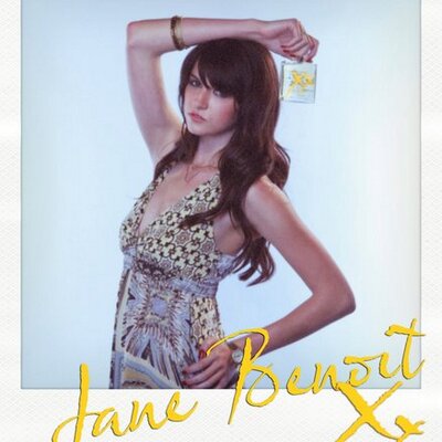 Profile Picture of Jane Benoit (@JaneBenoit) on Twitter