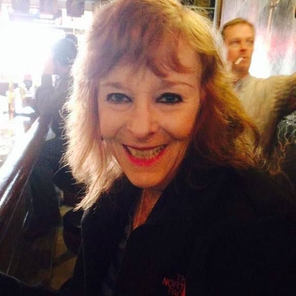 Profile Picture of Linda Kosick (@angelbuster) on Poshmark