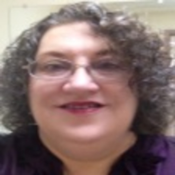 Profile Picture of Robin Lockhart (@robin_lockhart) on Poshmark