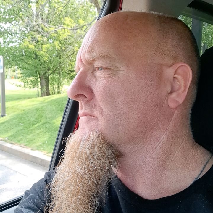 Profile Picture of erichalverson422 (@@erichalverson422) on Tiktok
