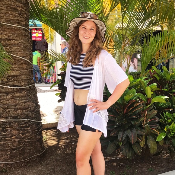 Profile Picture of Katelyn Humphrey (@katelynh1995) on Poshmark