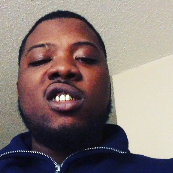 Profile Picture of Carlton Hall sr (@carlton52) on Poshmark