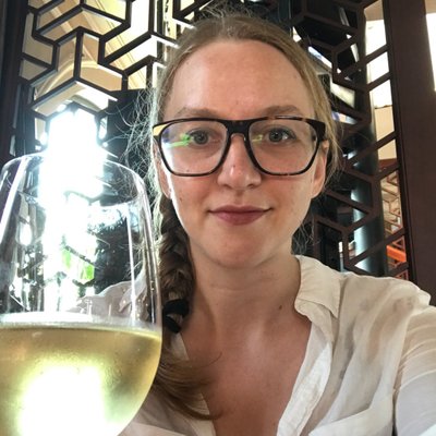 Profile Picture of Rachael Hum (@RachaelHum) on Twitter