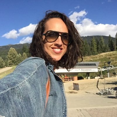 Profile Picture of Elena Pena (@ElenaPena72) on Twitter