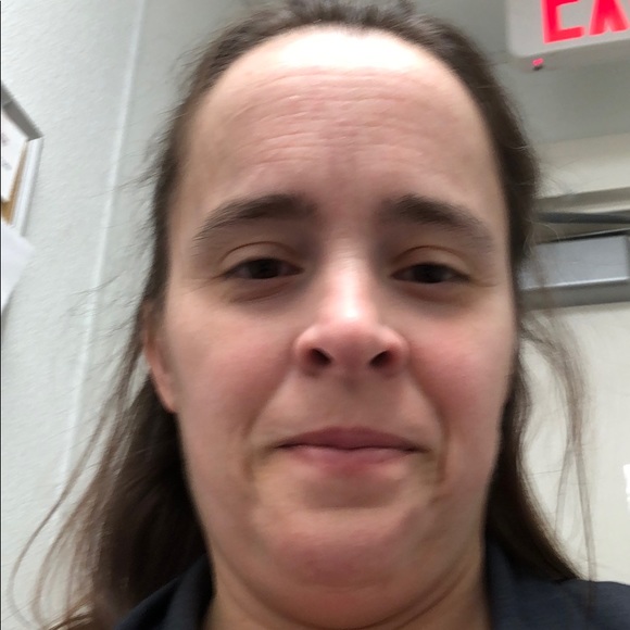 Nicole Watermolen - Poshmark Profile Picture of Nicole Watermolen (@nwatermolen) on Poshmark