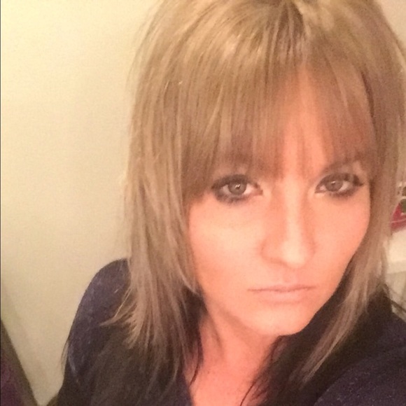 Profile Picture of Brianne Cavender (@briannecavender) on Poshmark