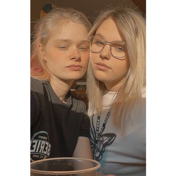 Kaylea Claussen - Poshmark Profile Picture of Kaylea Claussen (@kayleac23lbj) on Poshmark