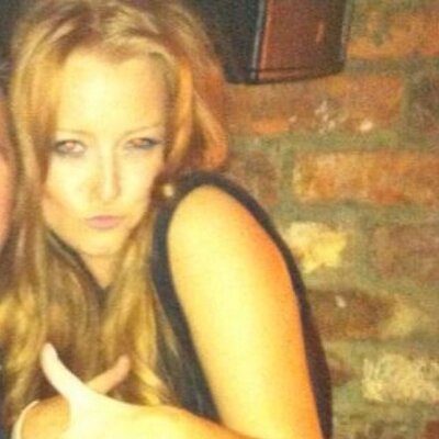 Profile Picture of Sinead Healeyon Twitter