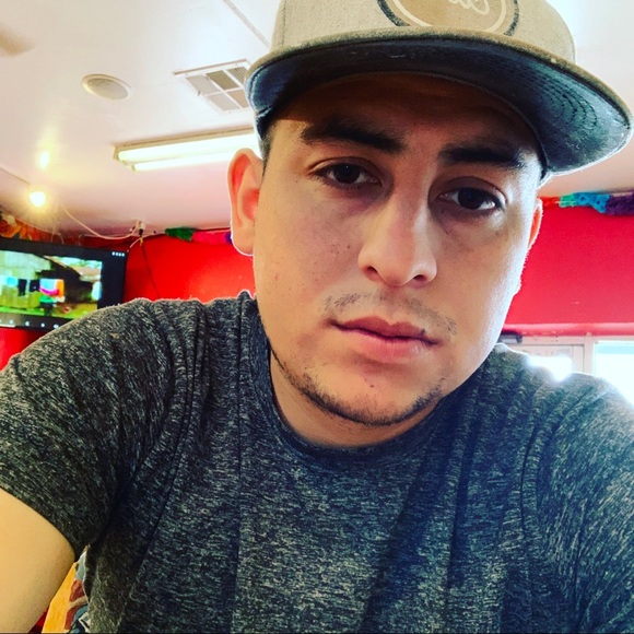 Profile Picture of Luis manuel Cuenca (@lcuenca) on Poshmark