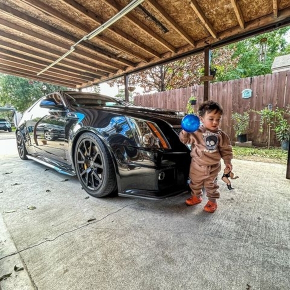 Profile Picture of Adrian Jay (@adriantex18) on Poshmark