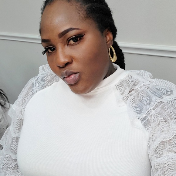 Profile Picture of Collete Obodo (@colleteobodo) on Poshmark