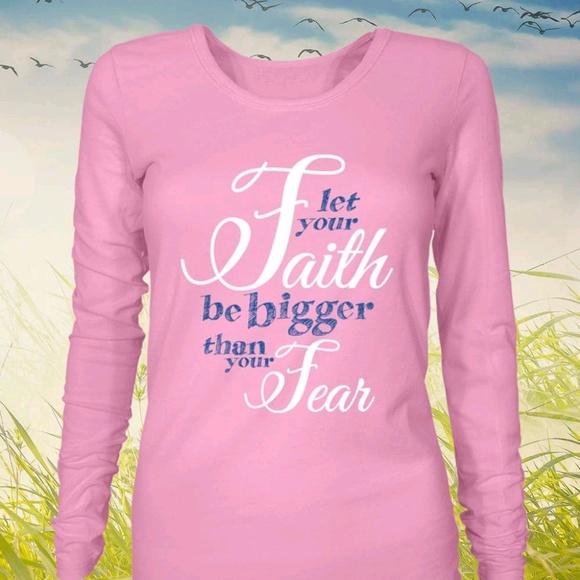 Profile Picture of Sandra Hicks (@gatorsmom52) on Poshmark