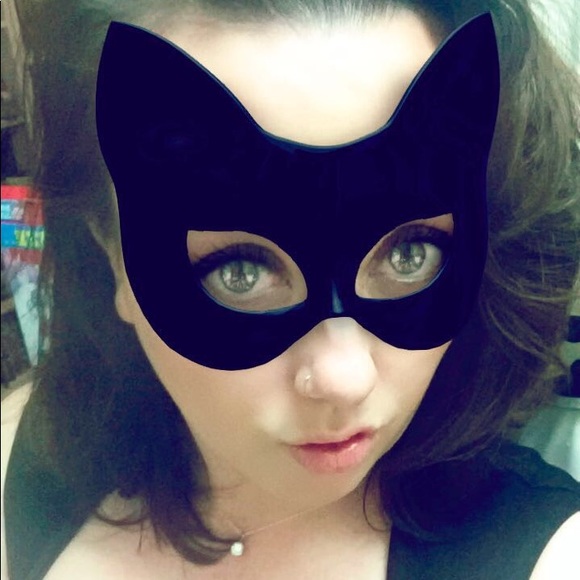 Profile Picture of Miriam Wagers (@anyakiara) on Poshmark