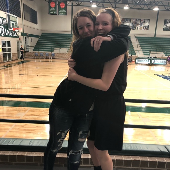 Profile Picture of Morgan Kothmann (@morgankothmann) on Poshmark