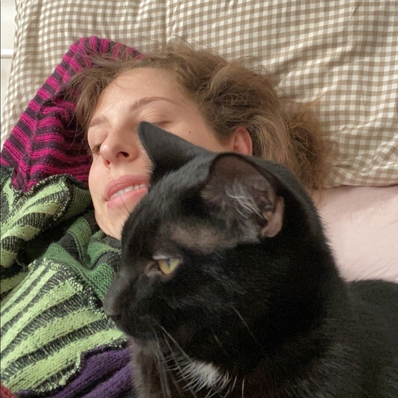 Profile Picture of Bella Canepa (@bellacan) on Poshmark