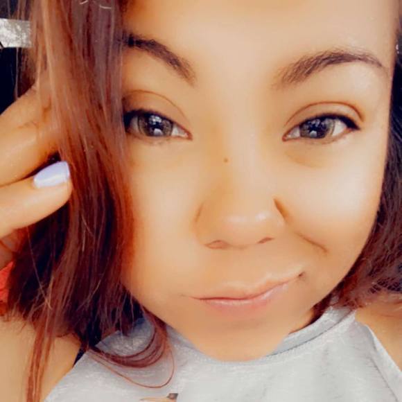 Profile Picture of Marilyn Rodriguez (@marilynrodri547) on Poshmark