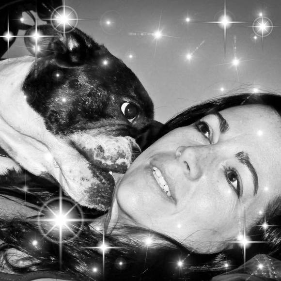 Profile Picture of Nancy Bell (@neb919) on Poshmark