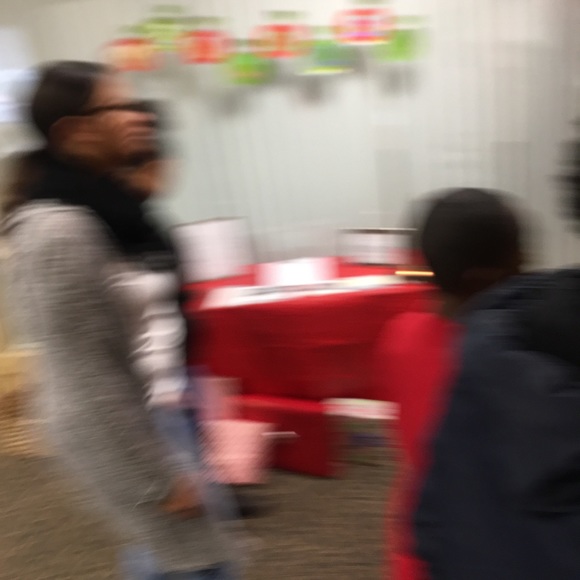 Profile Picture of Asante Johnson (@asantejohnson) on Poshmark