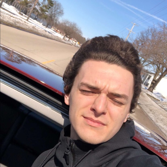 Profile Picture of Aj Thompson (@ajthompson500) on Poshmark