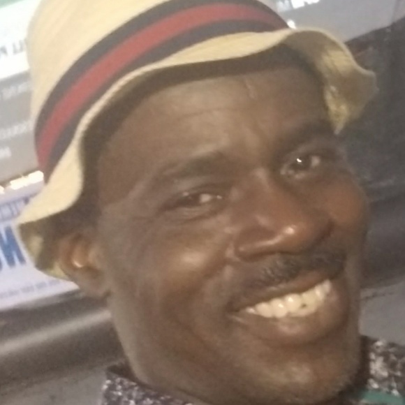 Profile Picture of Neal Shoemaker (@harlemtours) on Poshmark