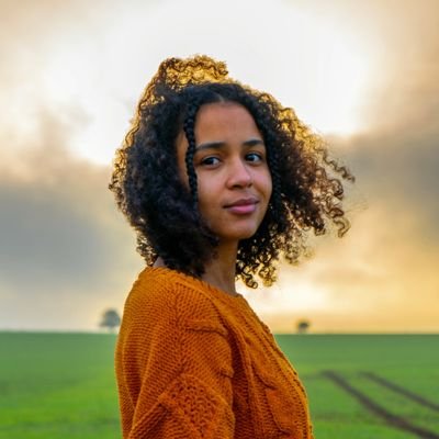 Profile Picture of Stacey Read (@stace_read) on Twitter