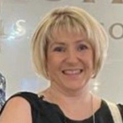 Profile Picture of Michaela Anzinger (@michaelaanzinger) on Tiktok