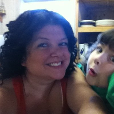 Profile Picture of Andrea Perry (@DixieTucker) on Twitter