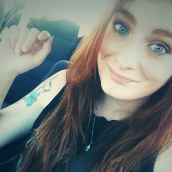 Profile Picture of Kimberly Hamel (@kimberlymh) on Poshmark