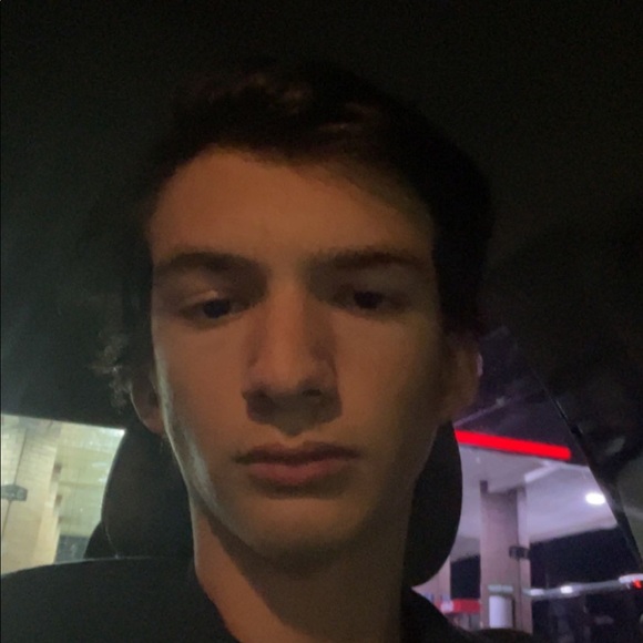 Profile Picture of Nathaniel Swift (@naterswift) on Poshmark