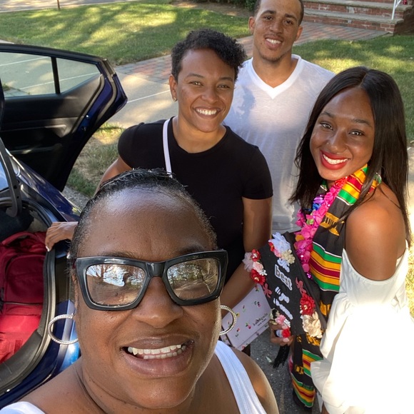 Profile Picture of Dee Mcclary (@unmaskjoy) on Poshmark