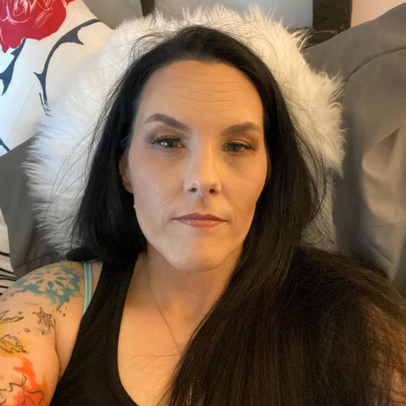 Profile Picture of Misty Manchester (@waterfallwishes) on Poshmark