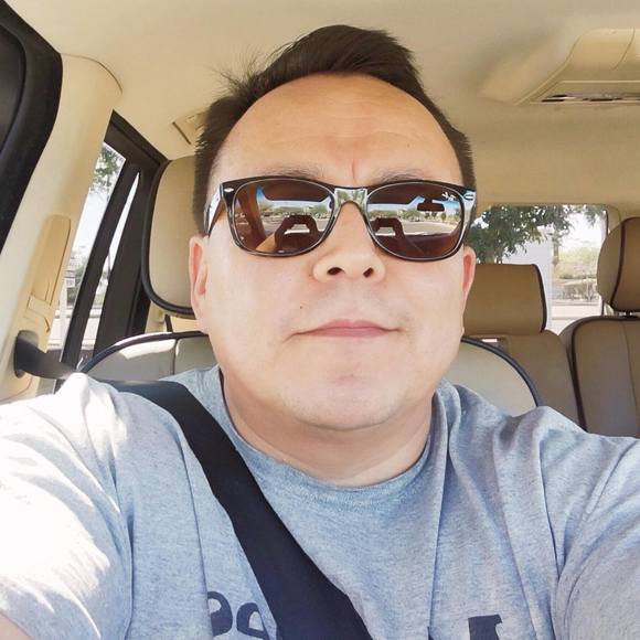 Profile Picture of Travis Francisco (@dinecisco) on Poshmark