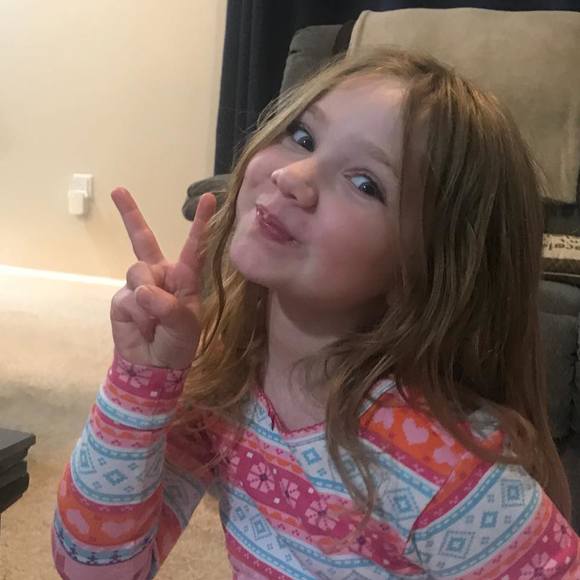 Profile Picture of Jenn Rautenberg (@jraut) on Poshmark