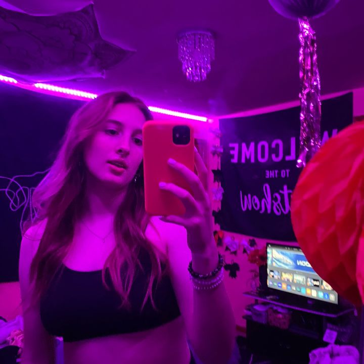 Profile Picture of Carrie (@carriesimmons64) on Tiktok