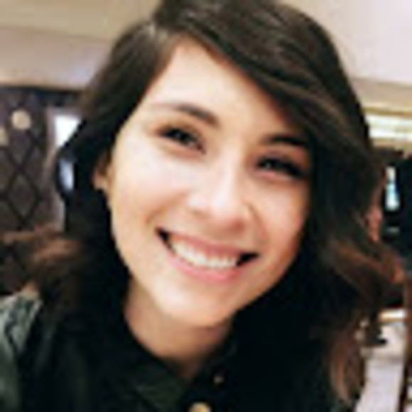 Profile Picture of Nessy Moon (@silvercloud16) on Poshmark