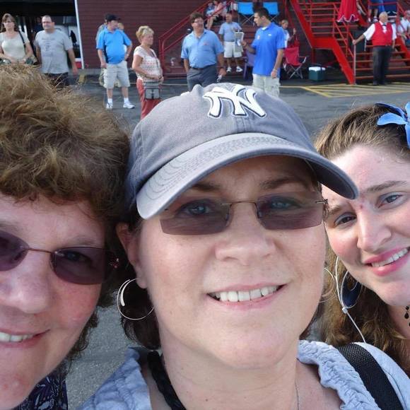 Profile Picture of Joanne ketzner Mannello (@jomann101) on Poshmark