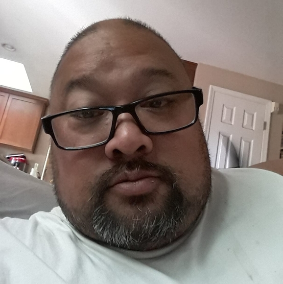 Profile Picture of Kyle Dumlao (@kyledumlao) on Poshmark
