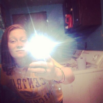 Profile Picture of Amber Bowser (@@proudantie2) on Twitter
