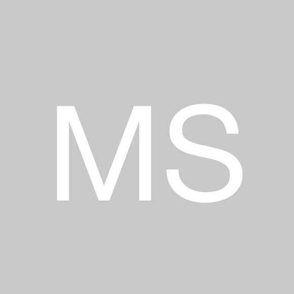 Profile Picture of Metrea Scates (@meachymama) on Poshmark